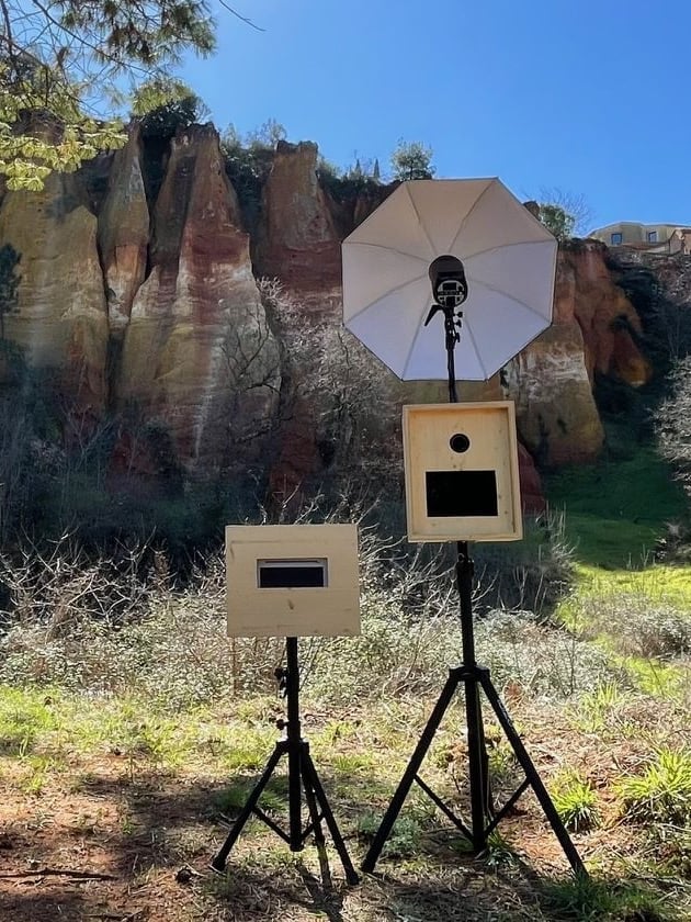 Bornes photobooth Provence Photobooth devant les falaises d’ocre du Luberon
